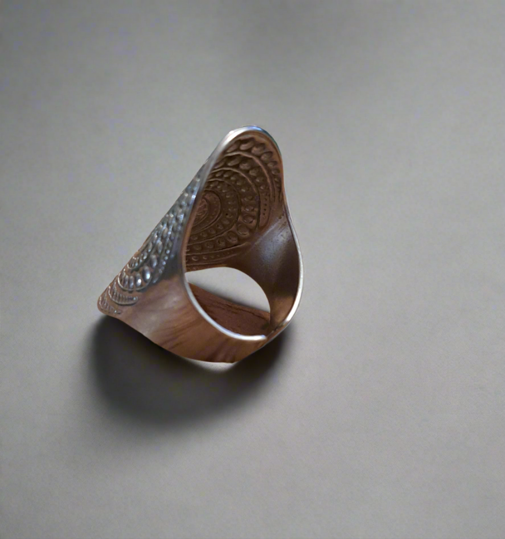 Bague géométrique argentée