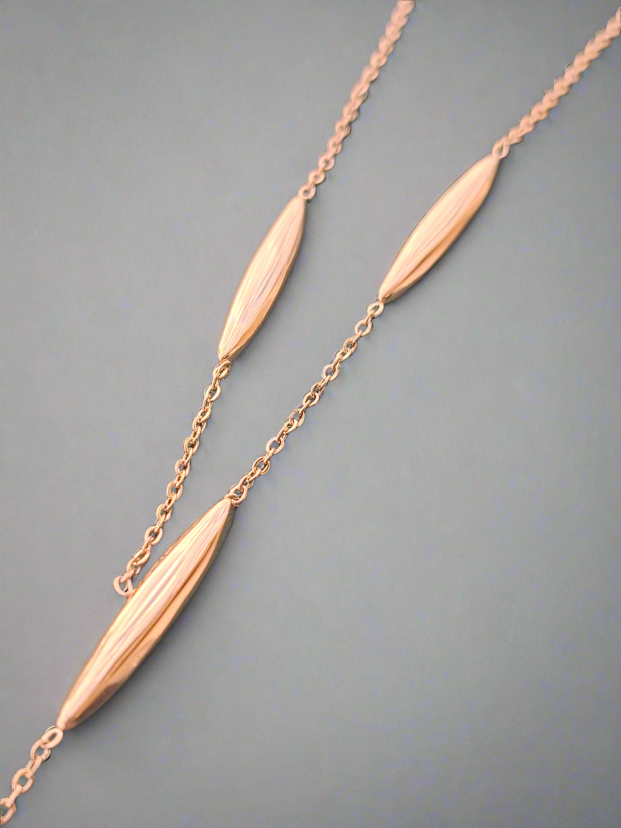 Collier géométrique asymétrique