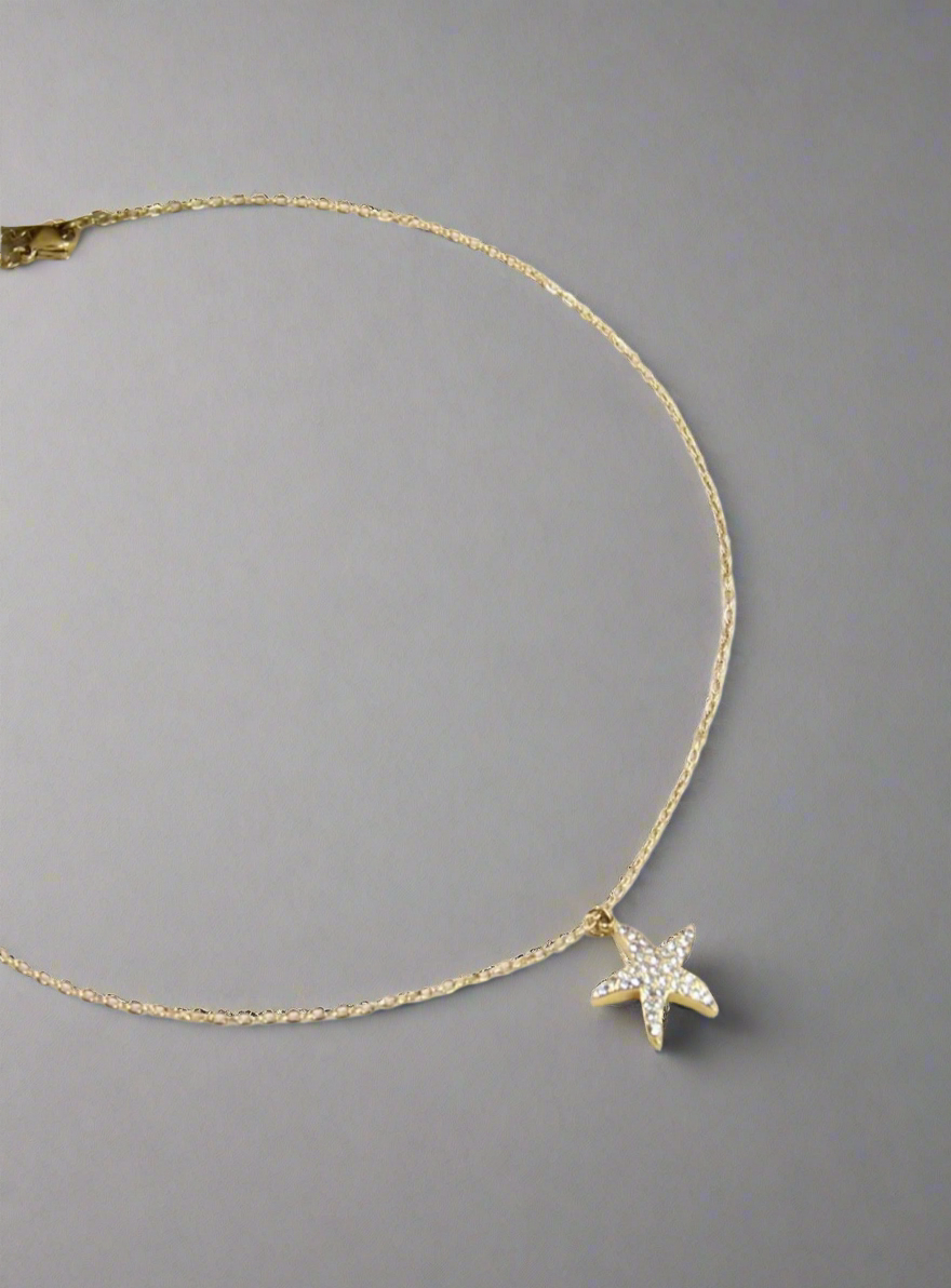 Collier étoile de mer étincelants