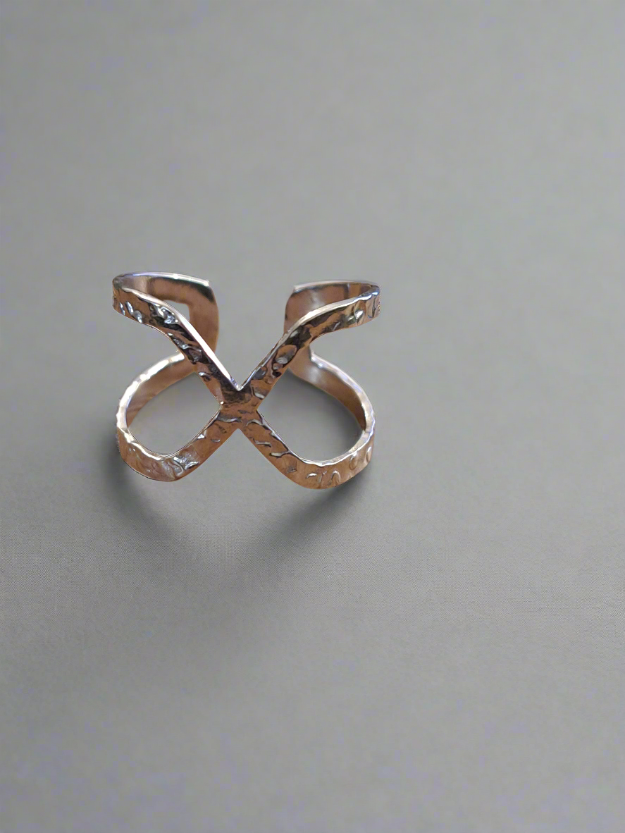 Bague entrelacée